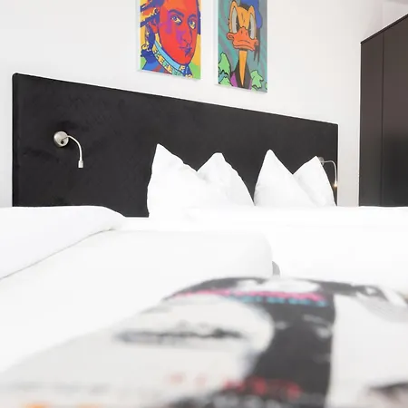 Snooze Hotel&pension 4*