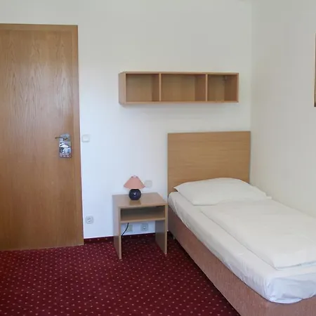 Snooze Hotel&pension